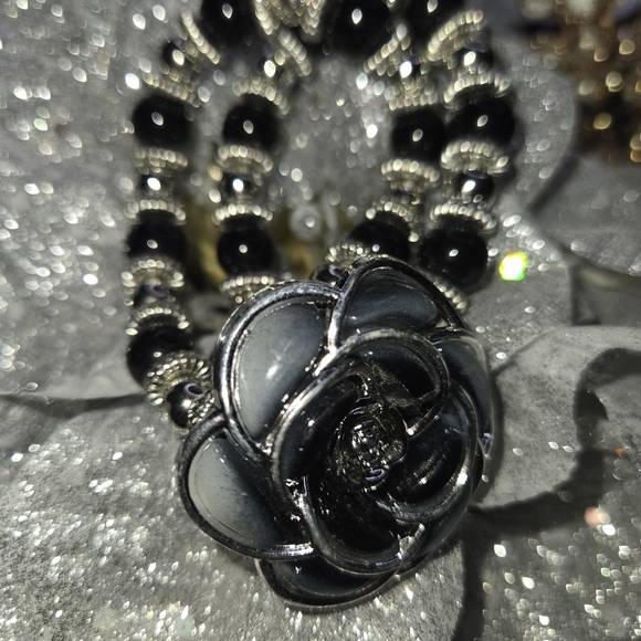 Fashion Jewelry I Rose Double Bracelet I Faux Black Pearl I Expandable - Picture 4 of 5